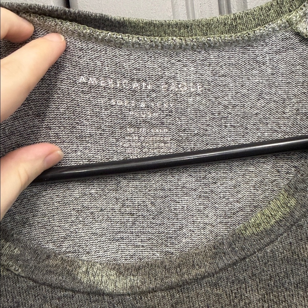 American Eagle Outfitters Green Camo Long Sleeve Tee - Picture 2 of 7